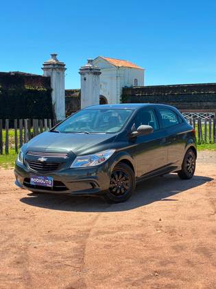 CHEVROLET ONIX 1.0 MPFI JOY 8V FLEX 4P MANUAL CHEVROLET ONIX 1.0 MPFI JOY 8V FLEX 4P MANUAL